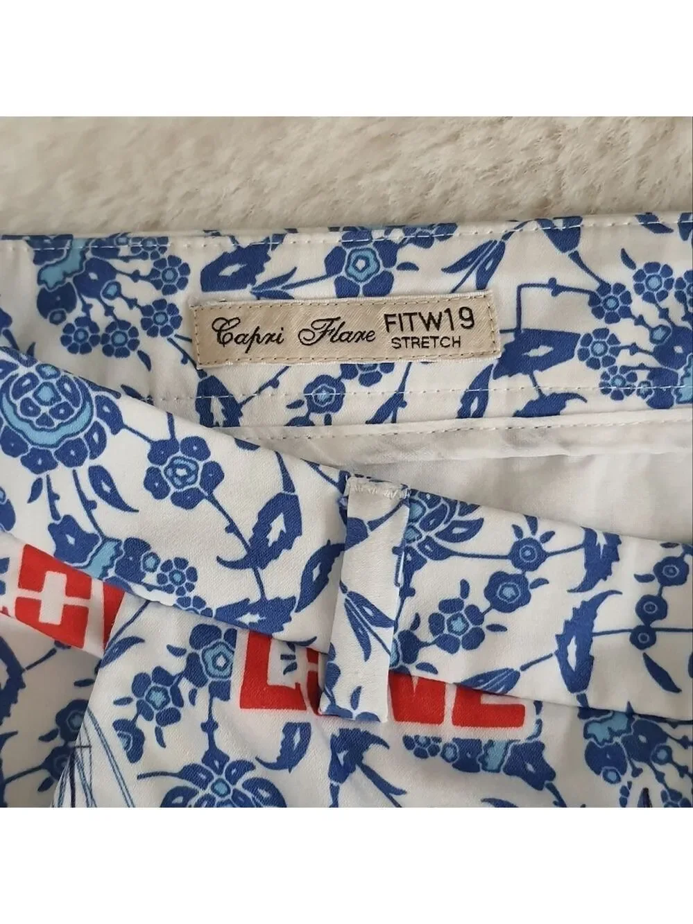Max Mara Weekend Capri Flare Pants Womens LOVE Boat Floral Coastal Sail Vacation